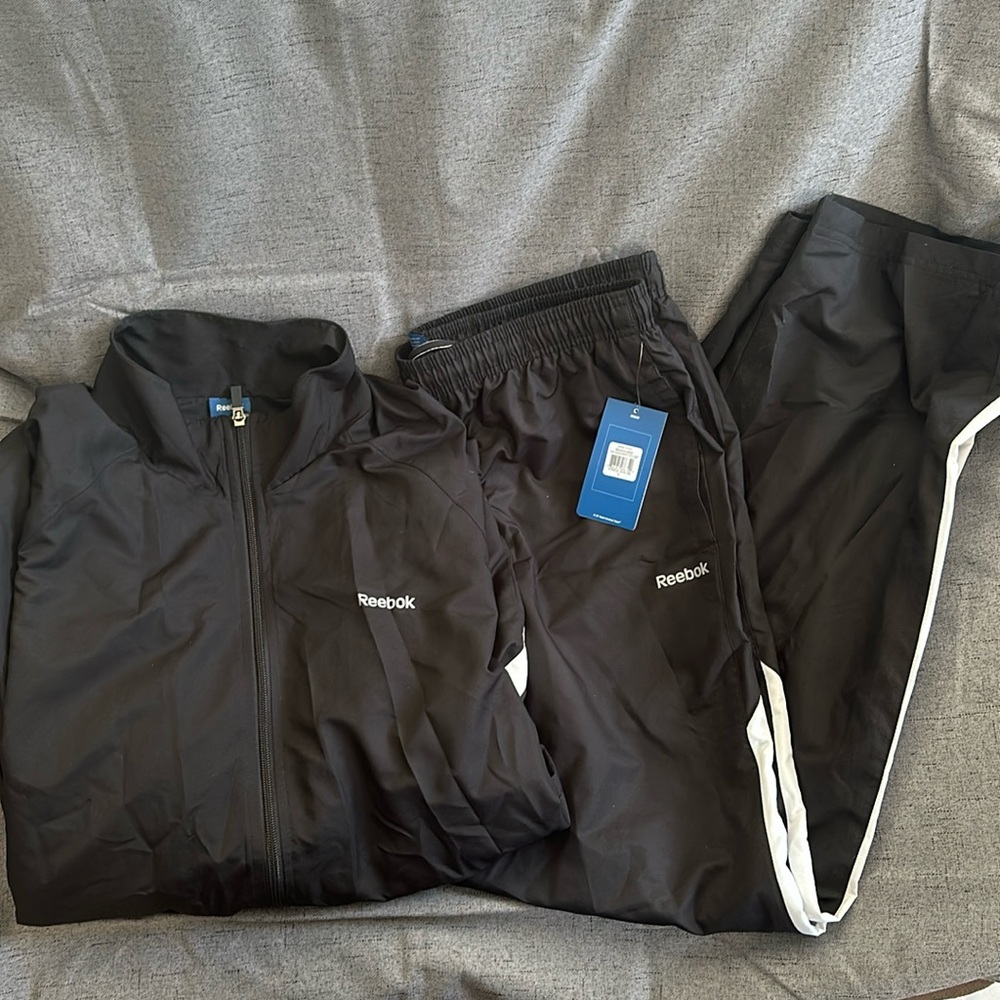 NWT L Pants Reebok and NWOT XL Reebok Top